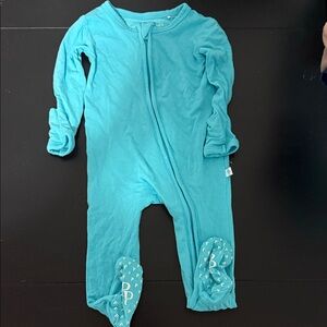 Posh peanut  blue footie